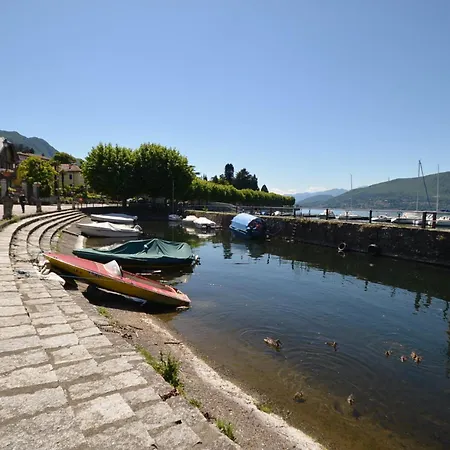 Liberty Lake Maggiore Διαμέρισμα Porto Valtravaglia