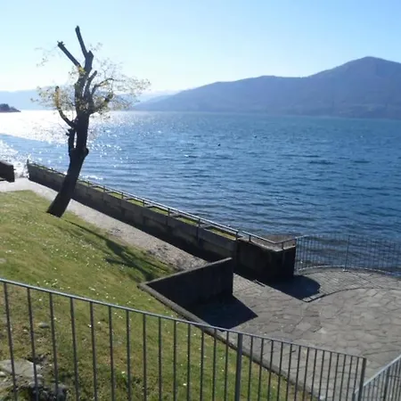 Liberty Lake Maggiore Apartament Porto Valtravaglia